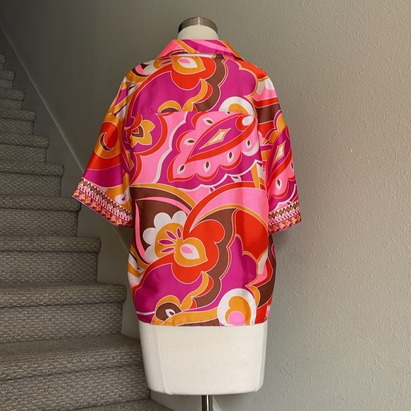 Express Sz M Graphic Print Button Down Shirt & Shorts Set. SOLD AS A SET. - Picture 4 of 16